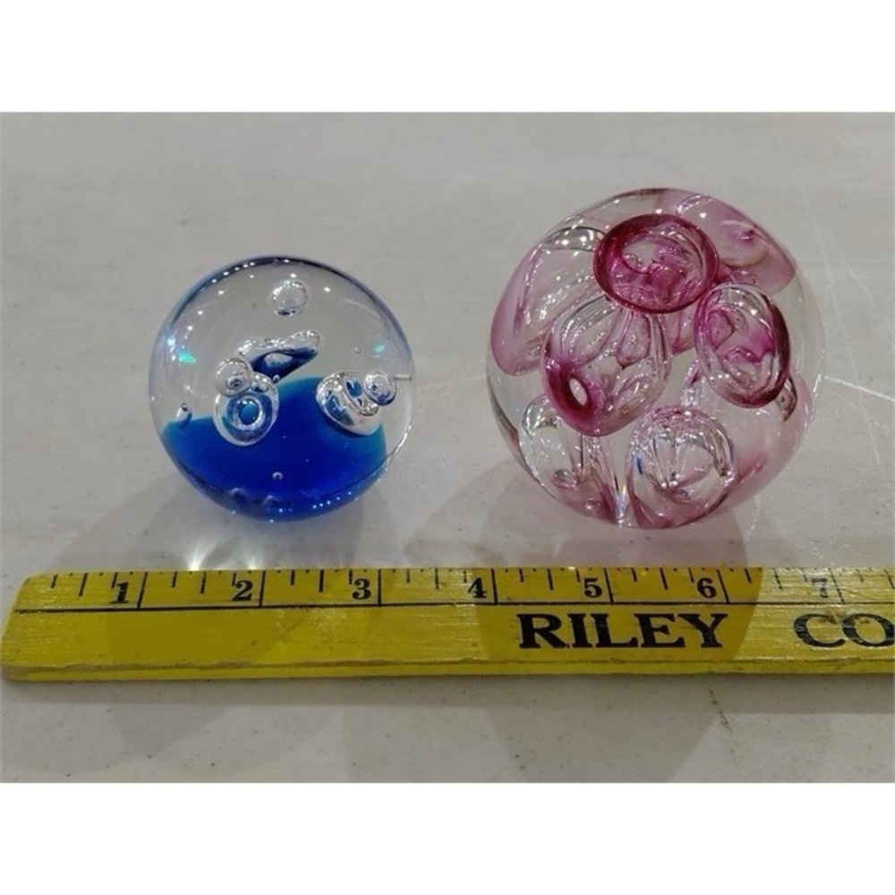 2 art glass paperweights LANGHAM UK / Murano ?